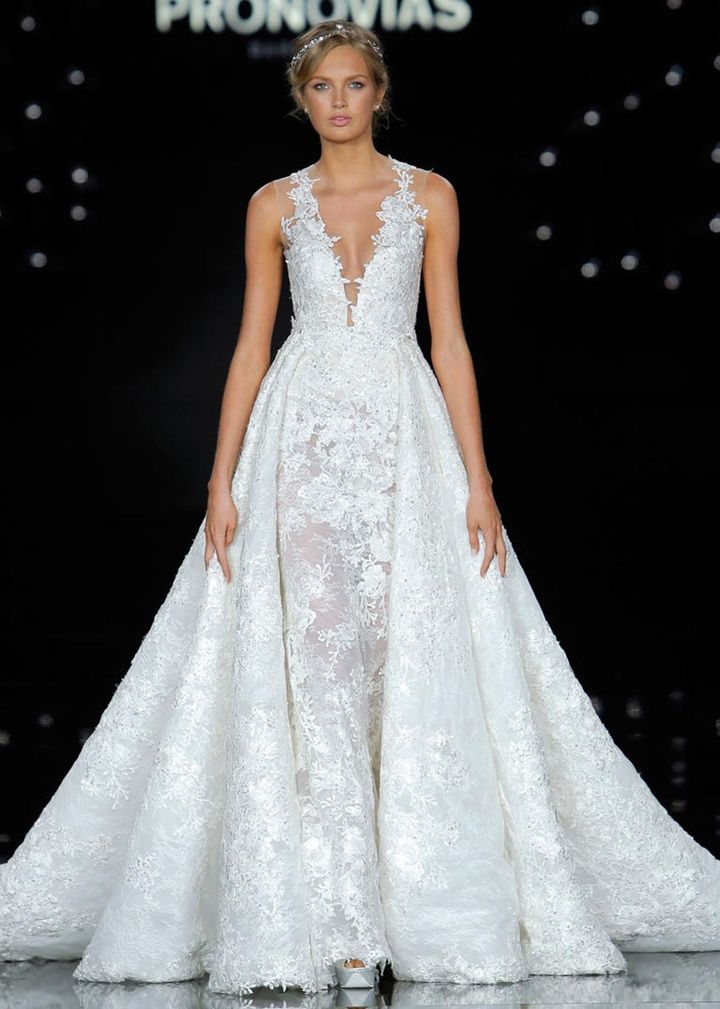 %e0%b8%8a%e0%b8%b8%e0%b8%94%e0%b9%81%e0%b8%95%e0%b9%88%e0%b8%87%e0%b8%87%e0%b8%b2%e0%b8%99pronovias003