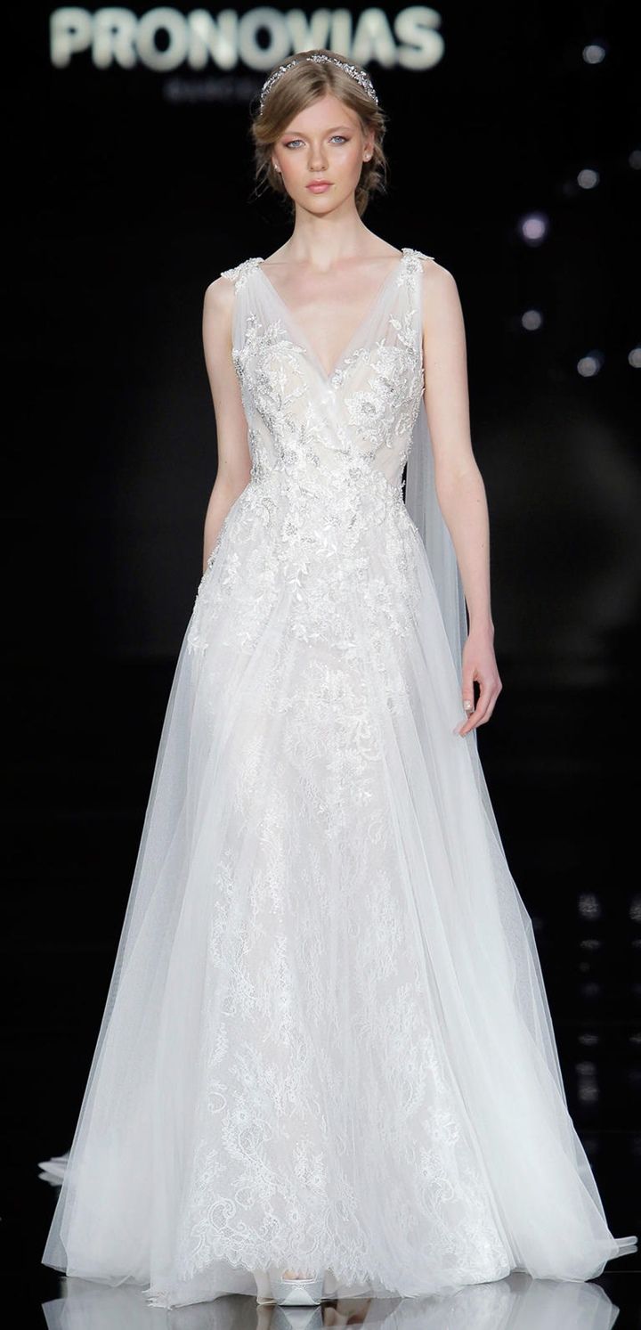 %e0%b8%8a%e0%b8%b8%e0%b8%94%e0%b9%81%e0%b8%95%e0%b9%88%e0%b8%87%e0%b8%87%e0%b8%b2%e0%b8%99pronovias013