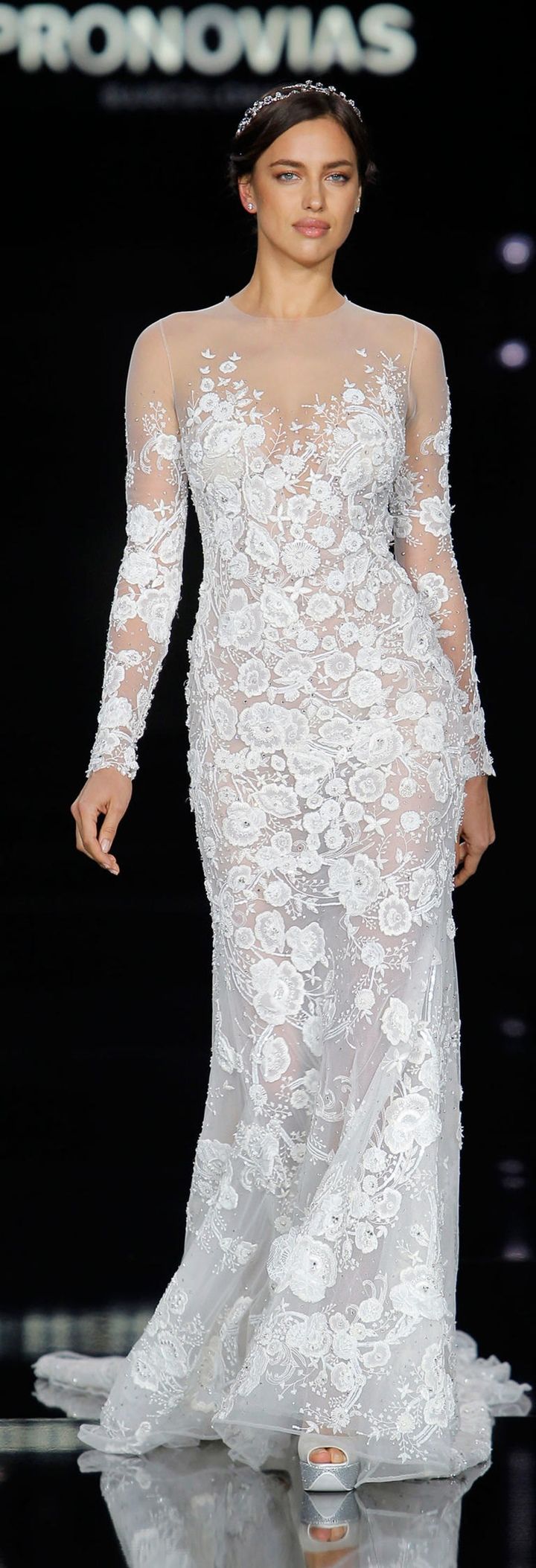 %e0%b8%8a%e0%b8%b8%e0%b8%94%e0%b9%81%e0%b8%95%e0%b9%88%e0%b8%87%e0%b8%87%e0%b8%b2%e0%b8%99pronovias024