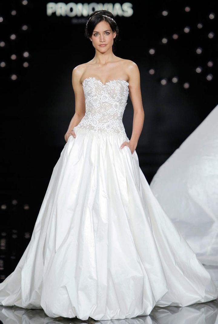 %e0%b8%8a%e0%b8%b8%e0%b8%94%e0%b9%81%e0%b8%95%e0%b9%88%e0%b8%87%e0%b8%87%e0%b8%b2%e0%b8%99pronovias033