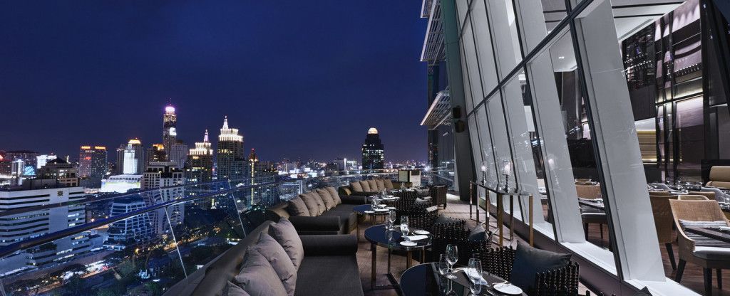 07-สถานที่จัดเลี้ยง-Dinner-Rooftop-Okura Bangkok-01