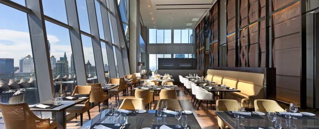 07-สถานที่จัดเลี้ยง-Dinner-Rooftop-Okura Bangkok-02