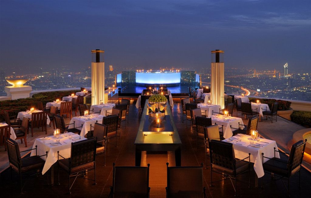 09-สถานที่จัดเลี้ยง-Dinner-Rooftop-Lebua State Tower-01