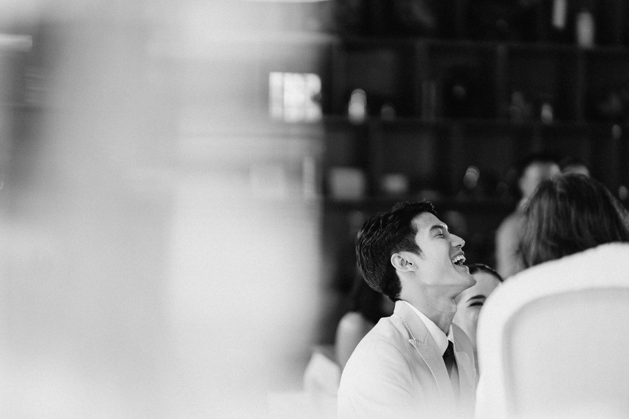 ช่างภาพงานแต่งแบบแคนดิด ถ่ายภาพแบบเผลอ ๆ ให้ได้ฟีลที่ออกมาดูธรรมชาติ-1