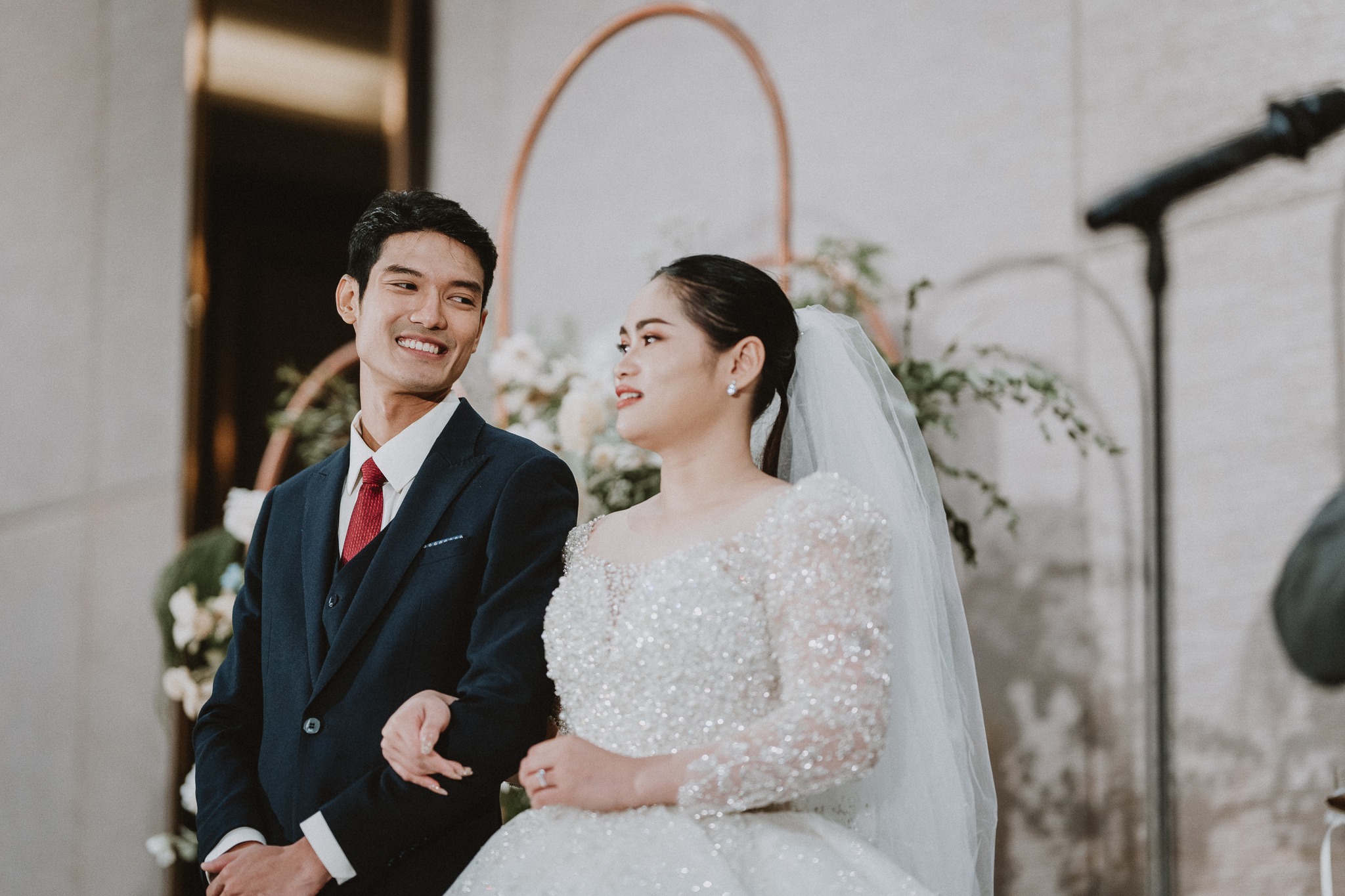 ช่างภาพงานแต่งแบบแคนดิด ถ่ายภาพแบบเผลอ ๆ ให้ได้ฟีลที่ออกมาดูธรรมชาติ-2