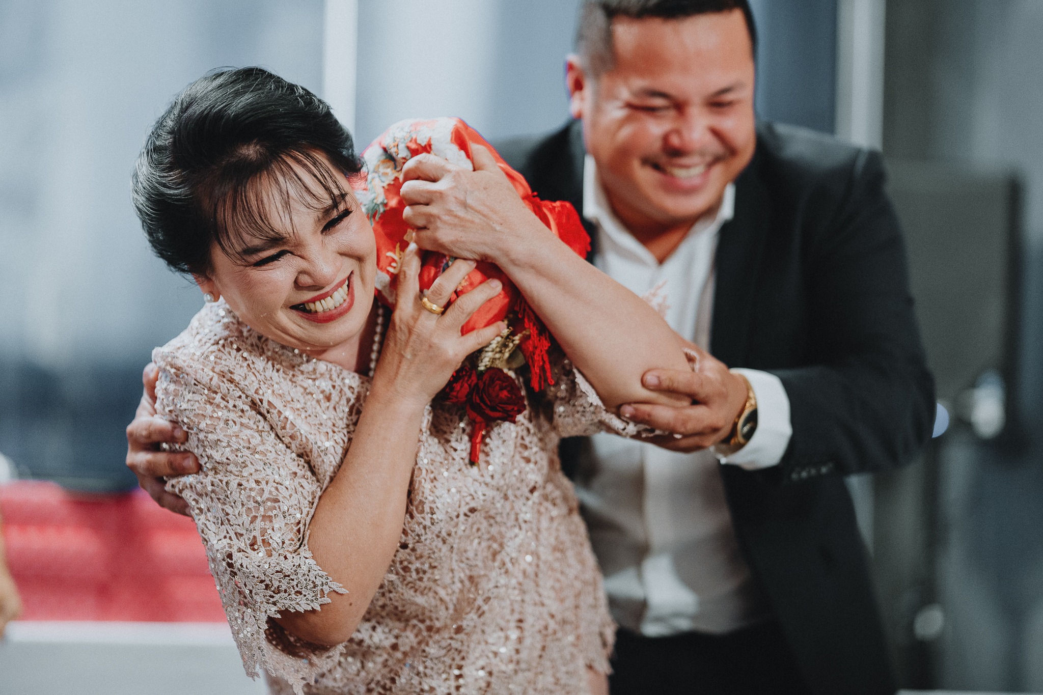 ช่างภาพงานแต่งแบบแคนดิด ถ่ายภาพแบบเผลอ ๆ ให้ได้ฟีลที่ออกมาดูธรรมชาติ-3