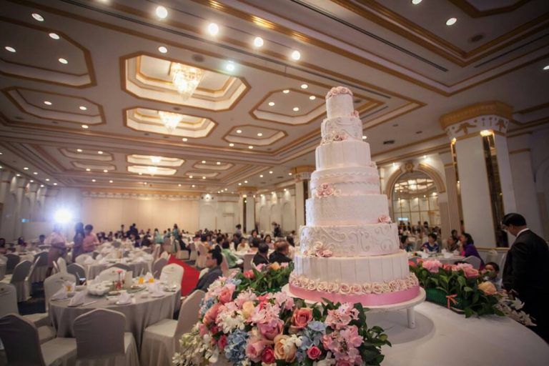 เริ่มต้นจัดงานแต่งงานในแพ็กเกจสุดคุ้มในห้องจัดเลี้ยงสุดหรูไม่เหมือนใคร ที่โรงแรมตวันนา สุรวงศ์