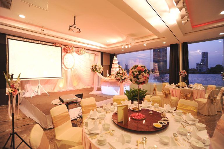 ฉลองวิวาห์ดังฝันที่โรงแรมแม่น้ำ รามาดาพลาซา