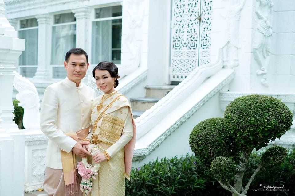 เริ่มต้นชีวิตคู่ด้วยความเป็นสิริมงคล จัดพิธีแต่งงานแบบเรียบง่ายในวัด