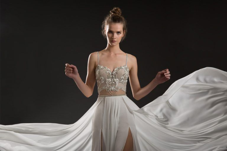 ชุดเจ้าสาวสวยหรู อวดทรวดทรงดูสง่า จากแบรนด์ Emanuel Collection 2018