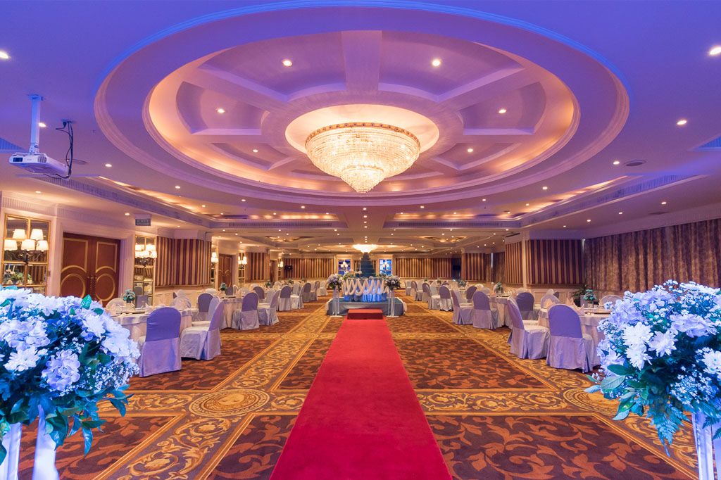 จัดงานแต่งงานสุดคลาสสิคในงบย่อมเยา ณ โรงแรมรอแยลเบญจา สุขุมวิท ซอย 5