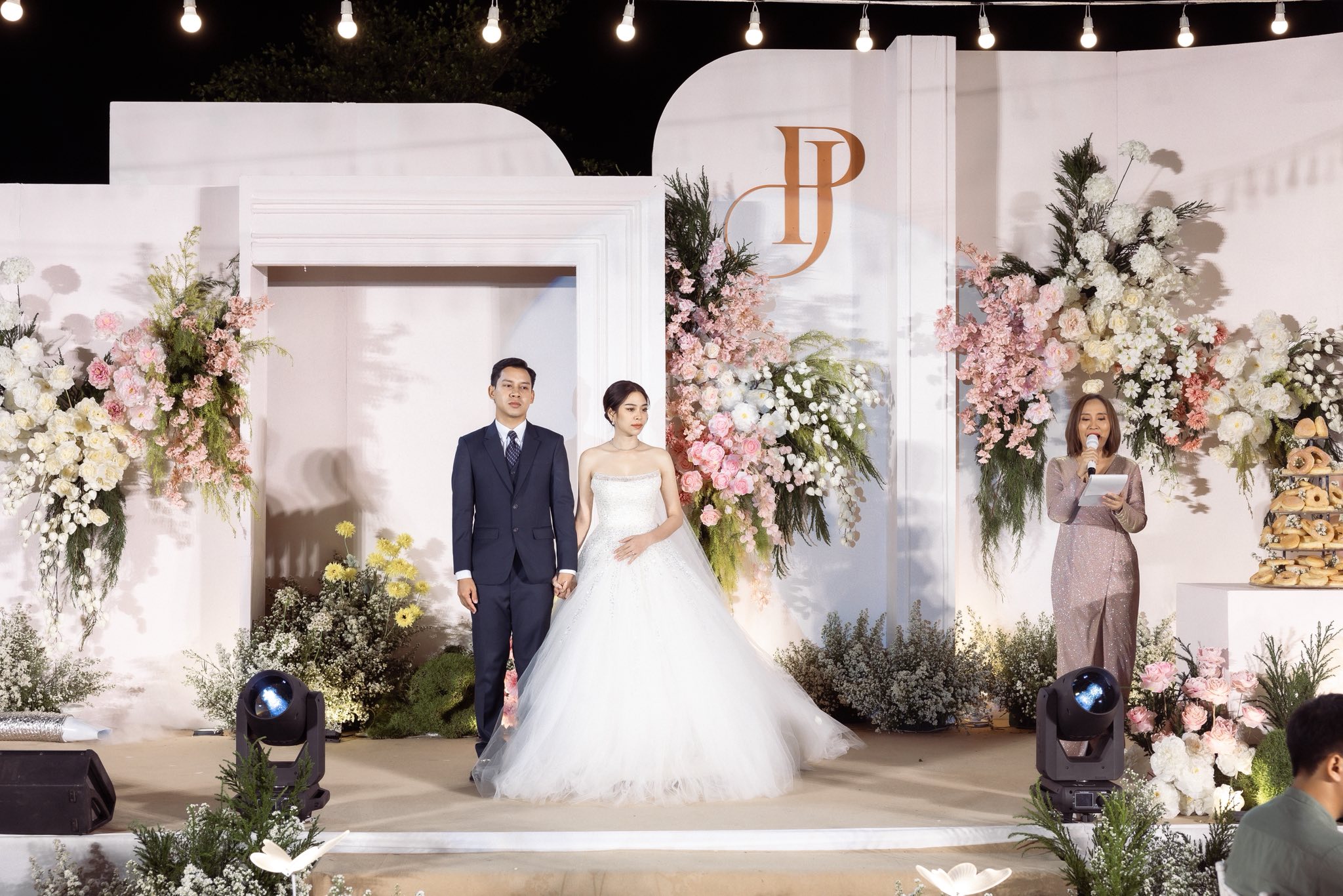VAS wedding planner ในกรุงเทพฯ ที่จะมาเป็นพาร์ทเนอร์คู่ใจให้ว่าที่บ่าว