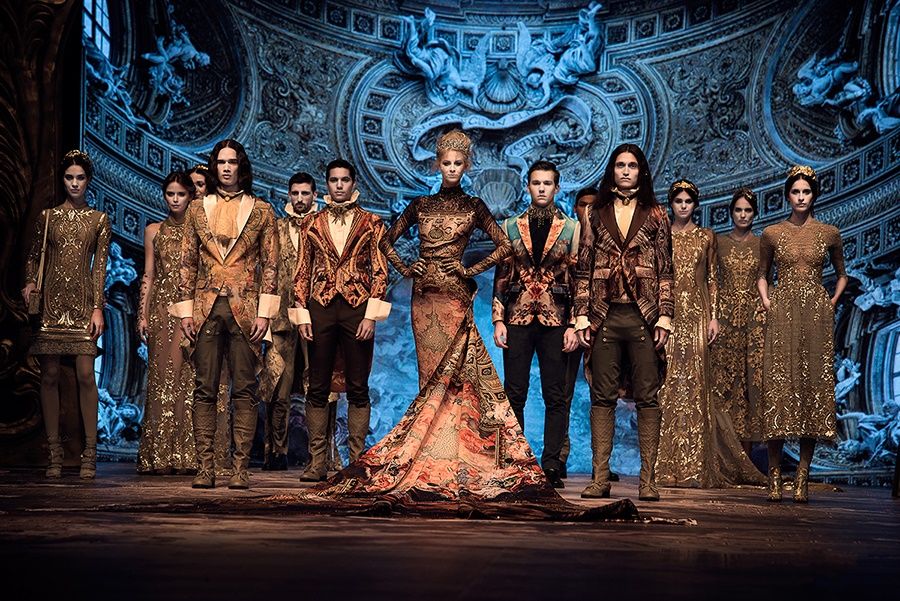 รีวิวชุดแบรนด์ Michael Cinco's Fall 2017 สวยแกรนด์ระดับเจ้าหญิง