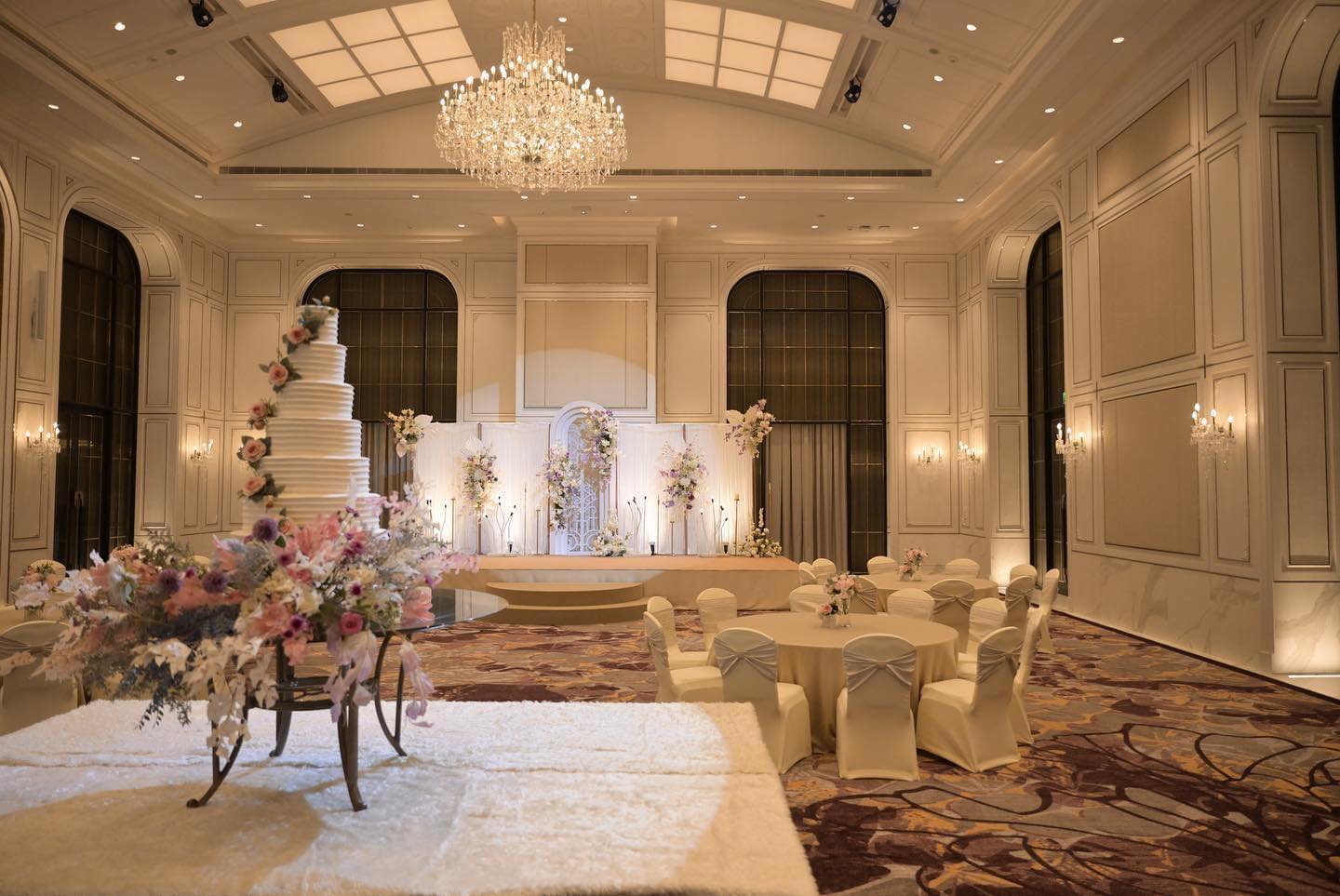 ห้องจัดเลี้ยงของโรงแรมอีสติน แกรนด์ พญาไท สถานที่จัดงานแต่งงานใกล้รถไฟฟ้า