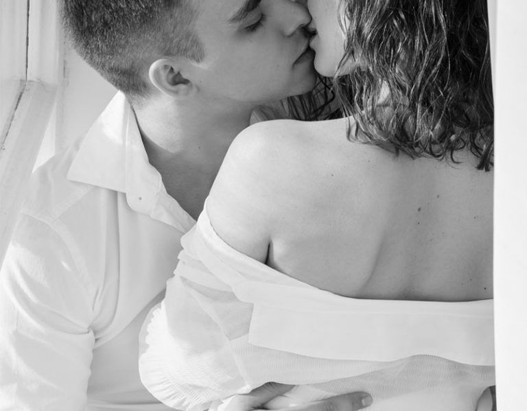 เข้าหอคืนแรกทำยังไง...ให้ประทับใจไม่รู้ลืม