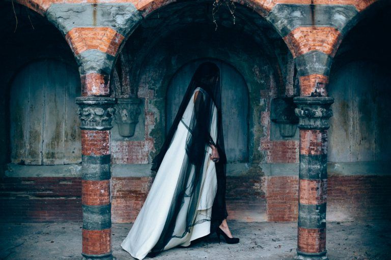 พรีเวดดิ้งสไตล์โกธิค โรแมนติคแบบดาร์คๆ มีสเน่ห์ม๊ากกกมาก