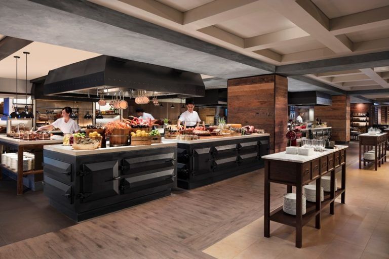 เปิดประสบการณ์การรับประทานอาหารสุดพิเศษ  เพื่อเฉลิมฉลองเทศกาลส่งท้ายปีเก่า ต้อนรับปีใหม่ โรงแรมแบงค็อก แมริออท มาร์คีส์ ควีนส์ปาร์ค