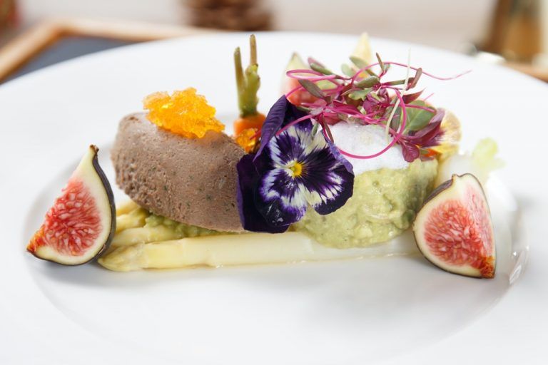 ฉลองเทศกาลแห่งความสุขส่งท้ายปี 2560 ณ โอเรียนเต็ล เรสซิเดนซ์ กรุงเทพฯ