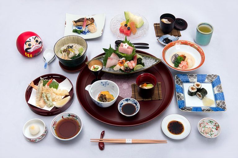 ห้องอาหาร ยามาซาโตะแนะนำเมนูคลายความหนาวเย็นในประเทศญี่ปุ่น