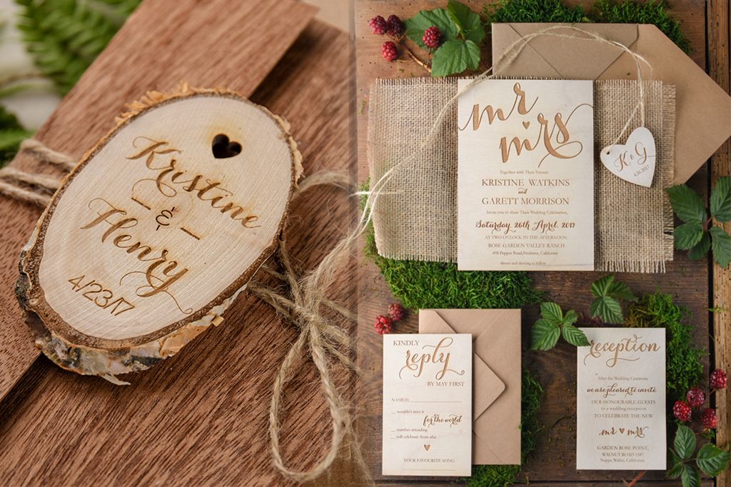 การ์ดแต่งงานสไตล์ Rustic สุดคลาสสิคด้วยกระดาษคราฟท์และลายเนื้อไม้ จาก 4lovepolkadots