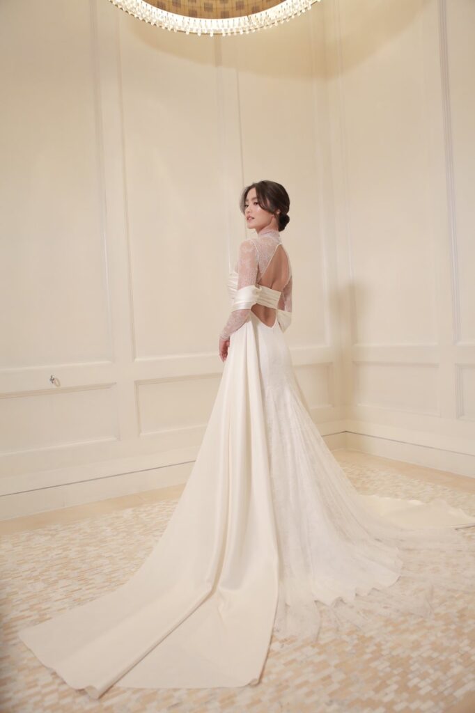 ซีทรูลูกไม้ดีไซน์ชุดแต่งงานริมทะเลสุดเซ็กซี่