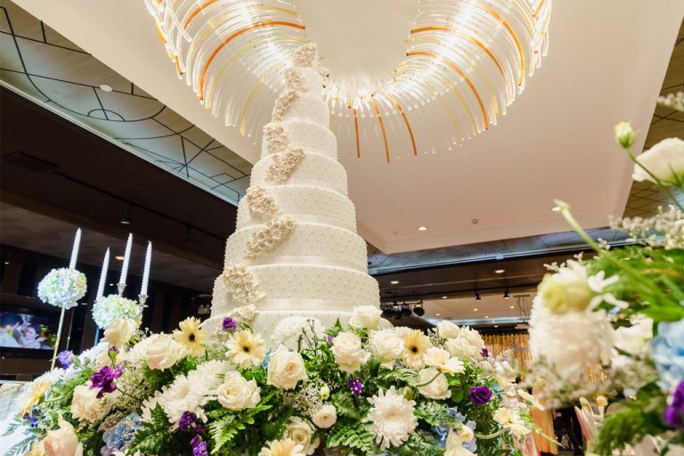 จัดงานแต่งงานในห้องบอลรูมดีไซน์โมเดิร์นพร้อมสนุกสุดเหวี่ยงกับ After Party ต่อได้ทันใจ ณ โรงแรมเอทัส ลุมพินี