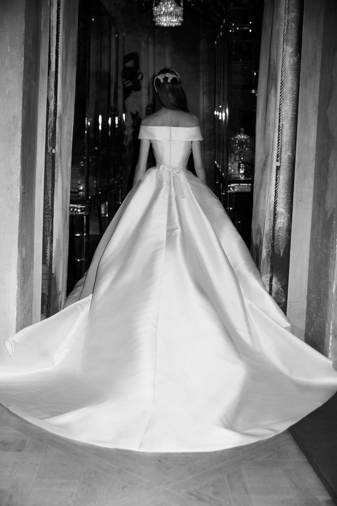 021 Elie Saab Vogue spring Bridal 2019 pr