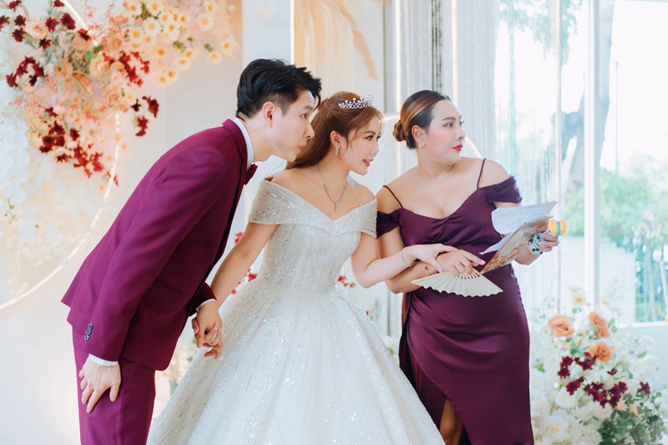 Mc Amp ดูแลบ่าวสาวมาไม่ต่ำกว่า 8 ปี เป็นอีกหนึ่งพิธีกรงานแต่ง เรทราคาเป็นมิตร