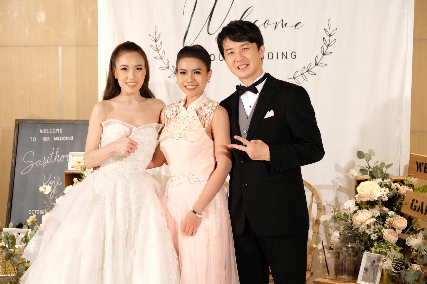 คุณพั้นช์ชี่เป็นพิธีกร 3 ภาษา สามารถรันงานได้อย่างราบรื่น ไร้ที่ติ