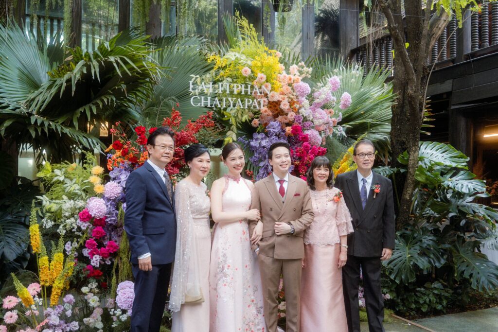  บ้านวรรณกวี  เน้นการตกแต่งที่คุมโทนความย้อนยุคแต่ยังดูร่วมสมัย