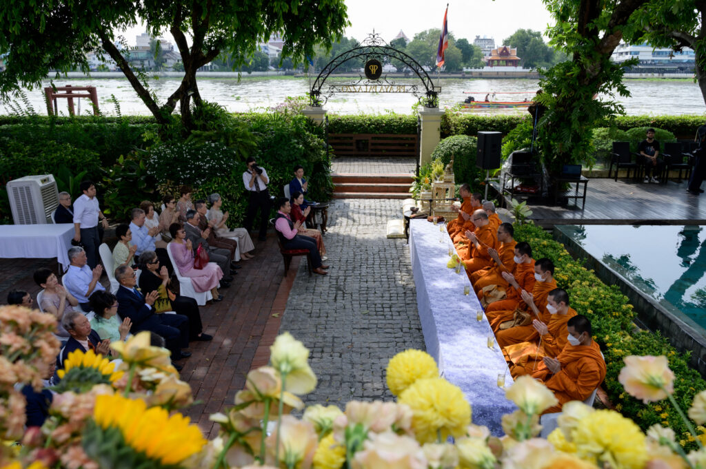 Praya Palazzo Boutique ได้จัดงานวิวาห์โดยมีฉากหลังเป็นริมแม่น้ำเจ้าพระยา เรียกได้ว่าโรแมนติกสุด ๆ 