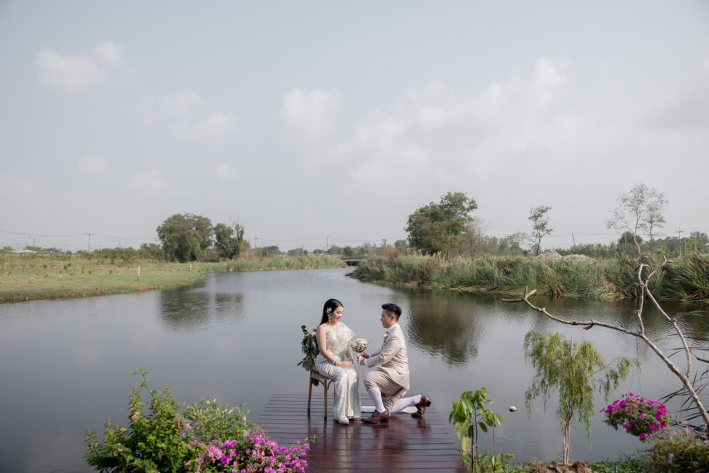 เรือนอรุณดาราโด่นเด่นเต็มไปด้วยทิวทัศน์ของแมกไม้นานาพันธุ์และวิวของสระน้ำที่สวยงาม