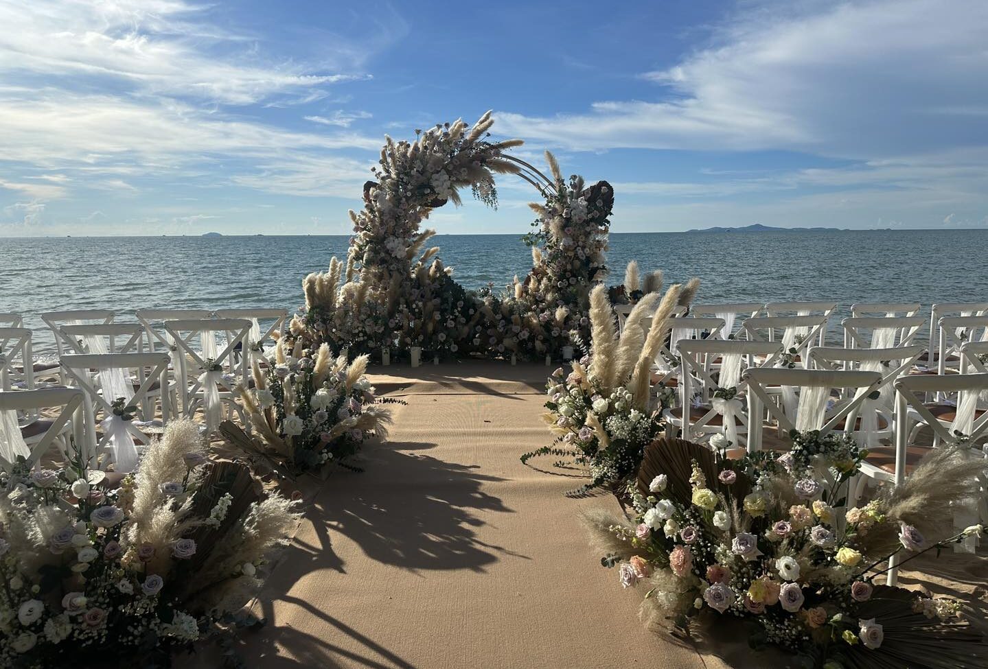 สถานที่จัดงานแต่งริมทะเล ชลบุรี ยู พัทยา (U Pattaya Hotel)