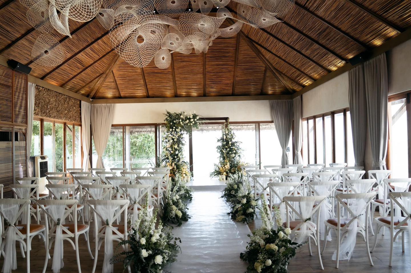 โรงแรมยู พัทยา (U Pattaya Hotel) จัดงานแต่งริมทะเลชลบุรี