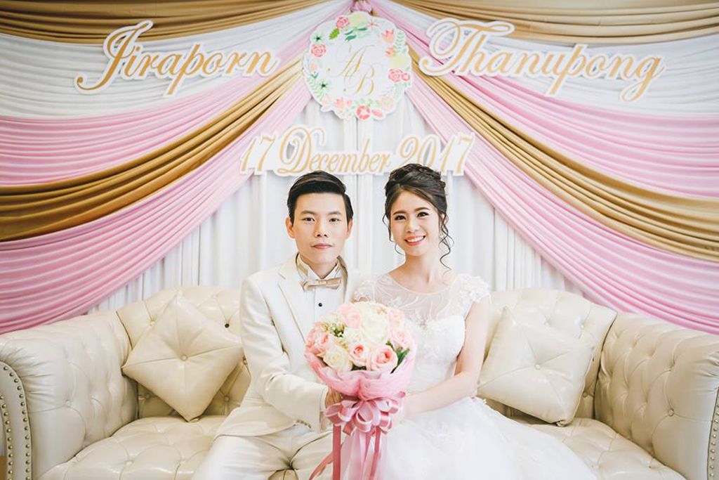 รีวิวงานแต่งเรียบหรูดูชิค บรรยากาศอบอุ่นท่ามกลางครอบครัว ณ โรงแรมคราวน์ พลาซ่า กรุงเทพฯ ลุมพินี พาร์ค