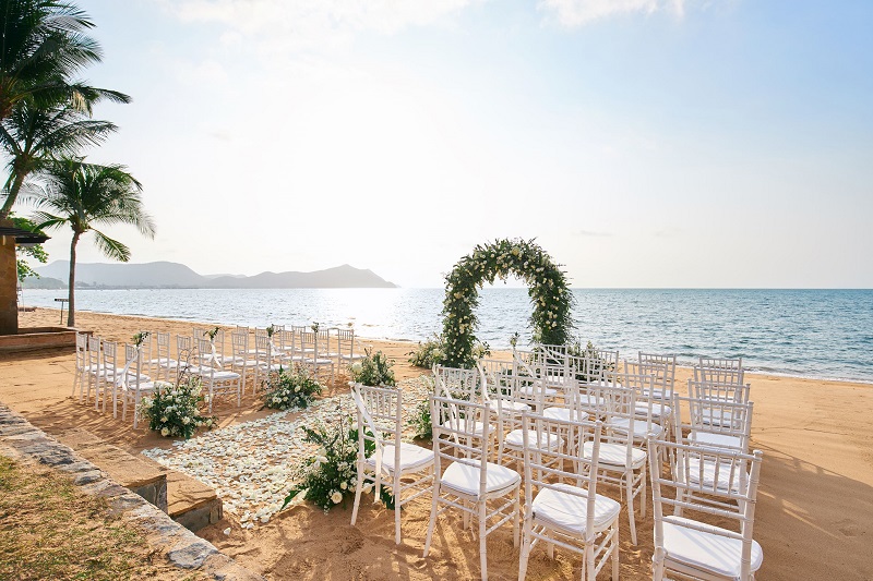 แต่งงานริมชายหาดชลบุรี ที่ Sea Sand Sun Resort and Villas