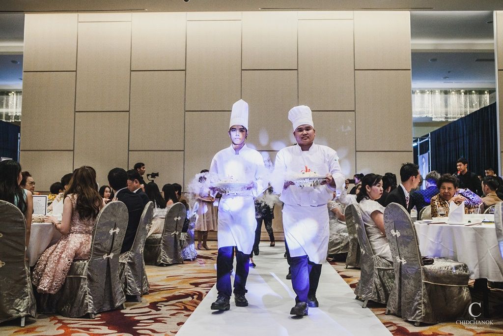 ลิ้มรสอาหารจีนต้นตำรับ พร้อมแนะนำแพ็คเกจโต๊ะจีนจาก Ahyat Abalone Convention Hall