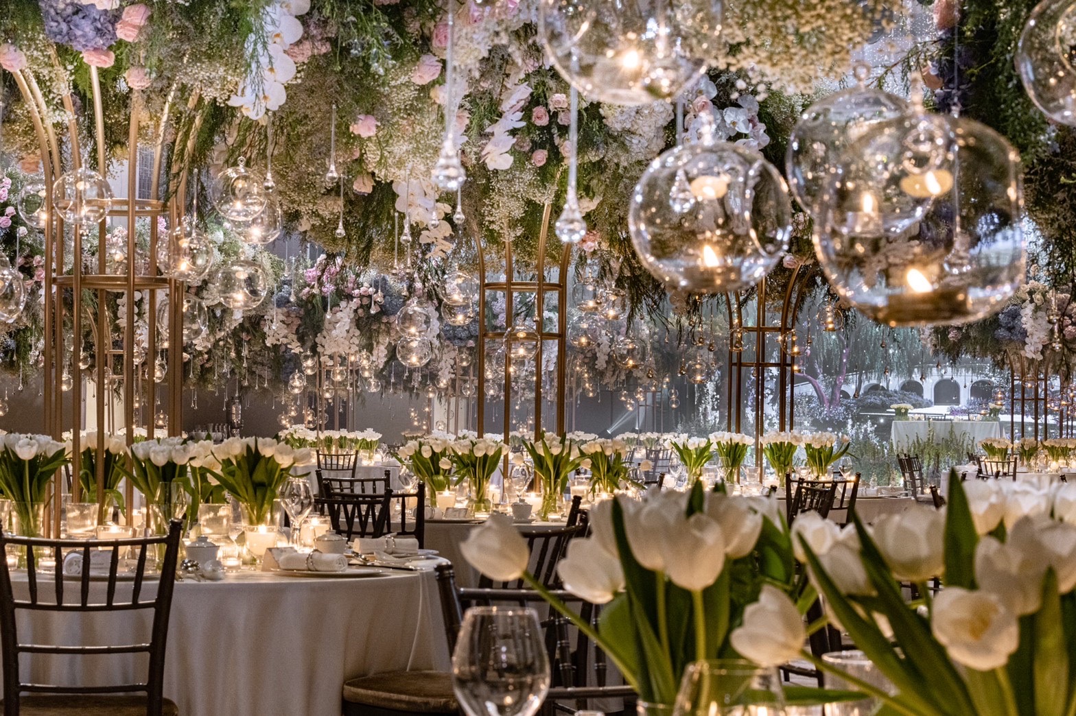 Four Seasons Hotel Bangkok มีพื้นที่จัดเลี้ยงที่นี่รายล้อมไปด้วยวิวสวย ๆ และธรรมชาติอันเงียบสงบ