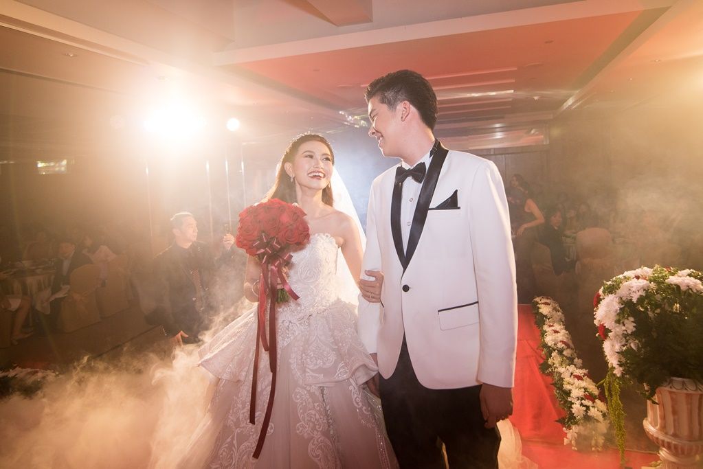 รีวิวงานแต่งงานพิธีจีนสุดคลาสสิกและงานเลี้ยงกลางคืนแสนโรแมนติก ณ โรงแรมรอยัล ออคิด เชอราตัน (Royal Orchid Sheraton Hotel & Towers)