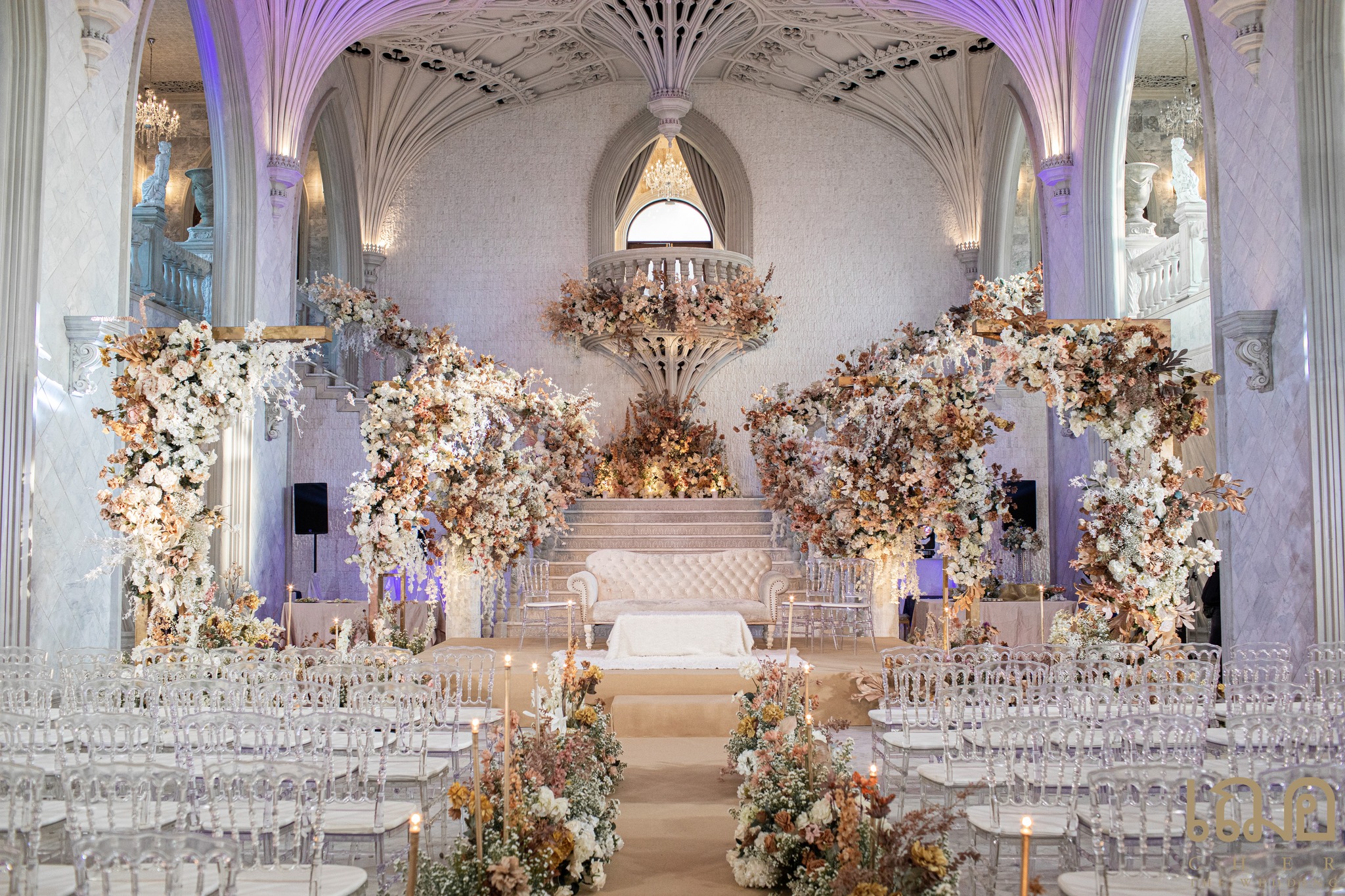 รายล้อมไปด้วยสถาปัตยกรรมสไตล์ยุโรปแบบร่วมสมัย