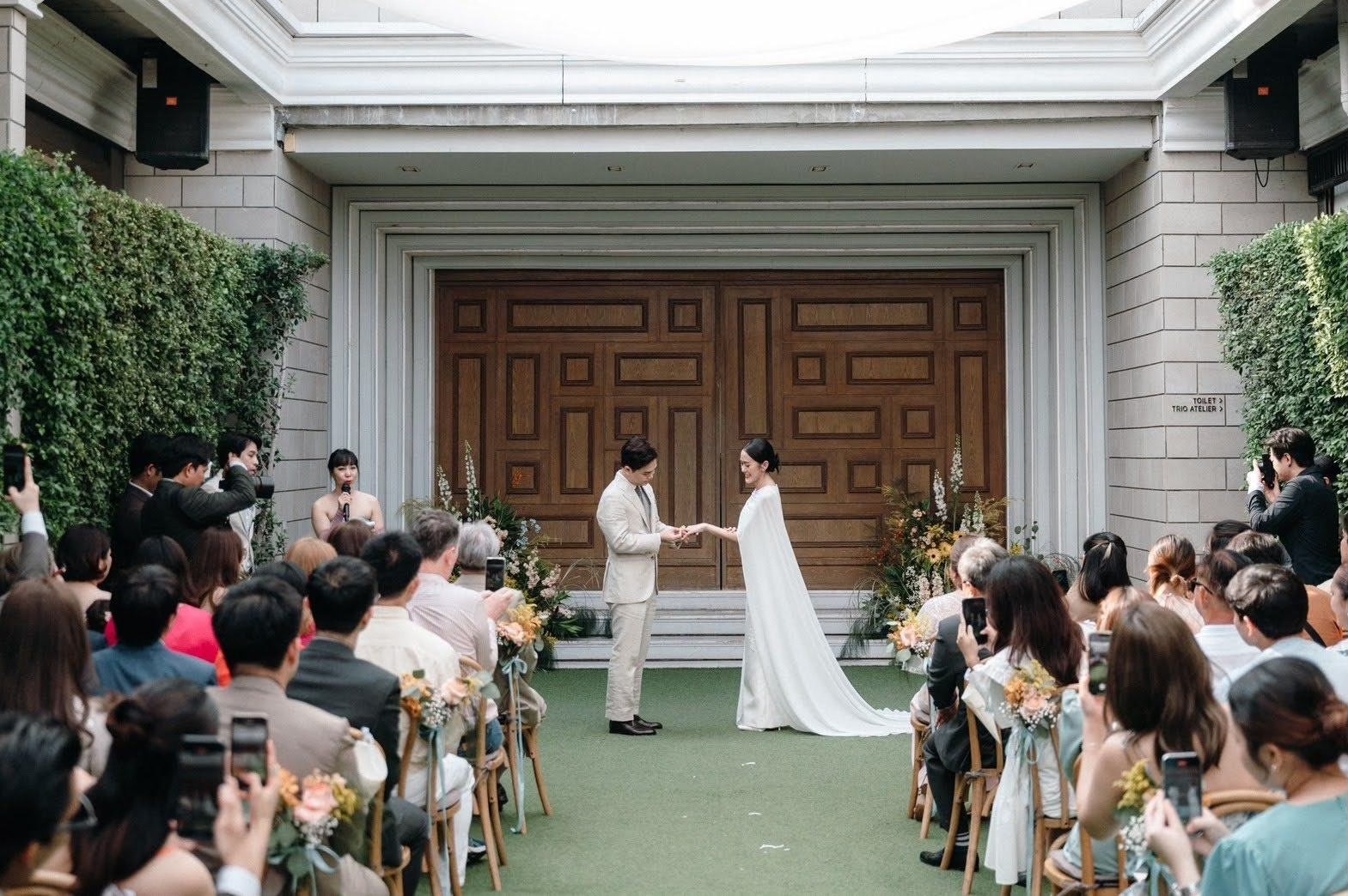 วาระเวลา การ์เด้น ฮอล ออกแบบตามแนวคิด Concept : About Place, About Time” เน้นความคลาสสิค ตกแต่งเรียบง่าย