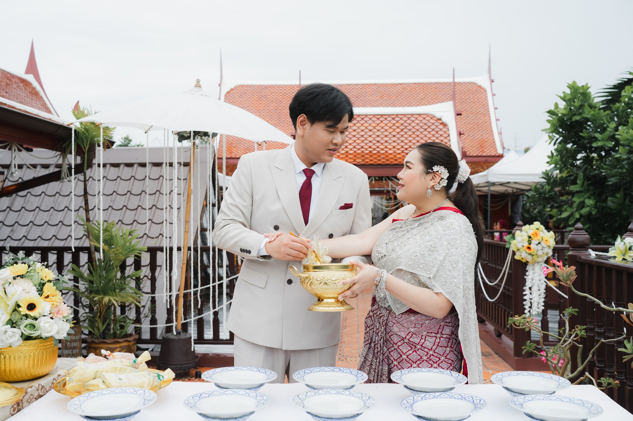 เรือนไทยพราวพิมาน เป็นเรือนไทยจัดงานแต่งที่จะมอบประสบการณ์อันน่าประทับใจให้บ่าวสาวไปอีกนาน