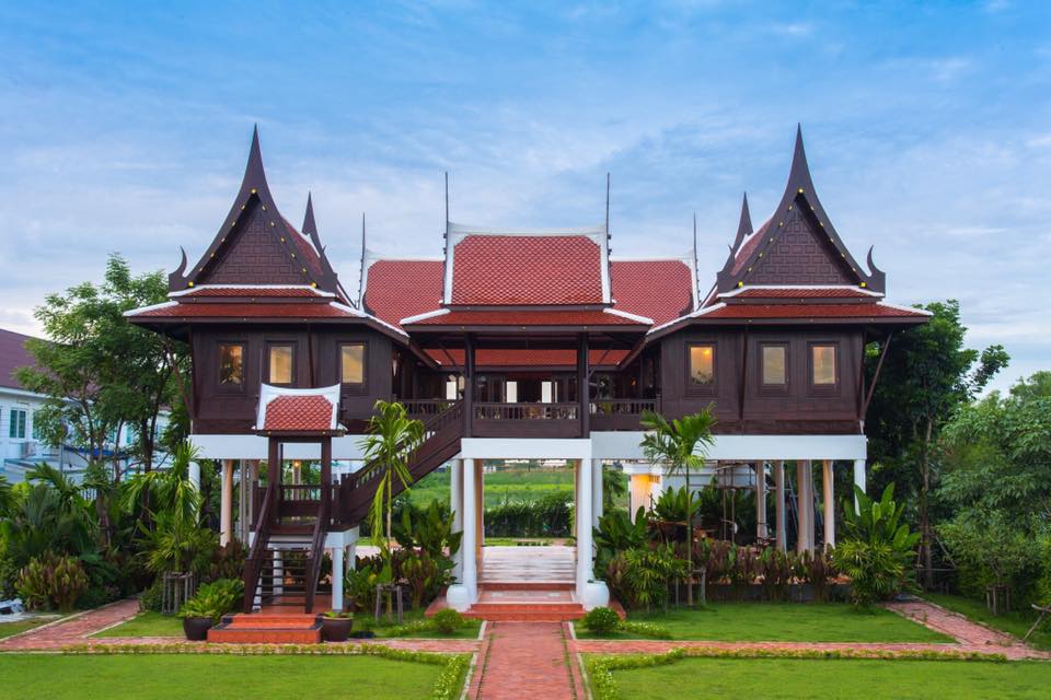 เนรมิตเรือนไทยคหบดีหลังงามให้กลายเป็นพื้นที่จัดงานแต่งงานที่น่าจดจำกว่าใคร