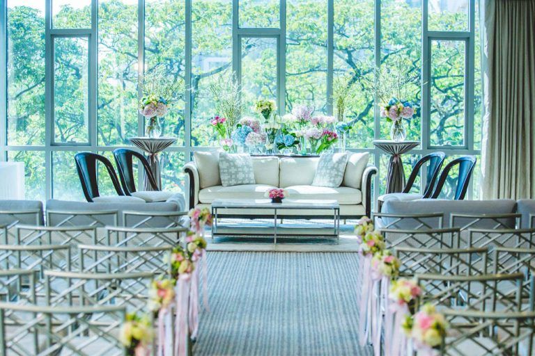 จัดงานแต่งงานสุดโรแมนติกสไตล์โฮมมี่ กลิ่นอายบ้านหรูส่วนตัวกลางใจย่านวิทยุ ณ โอเรียนเต็ล เรสซิเดนซ์ กรุงเทพฯ