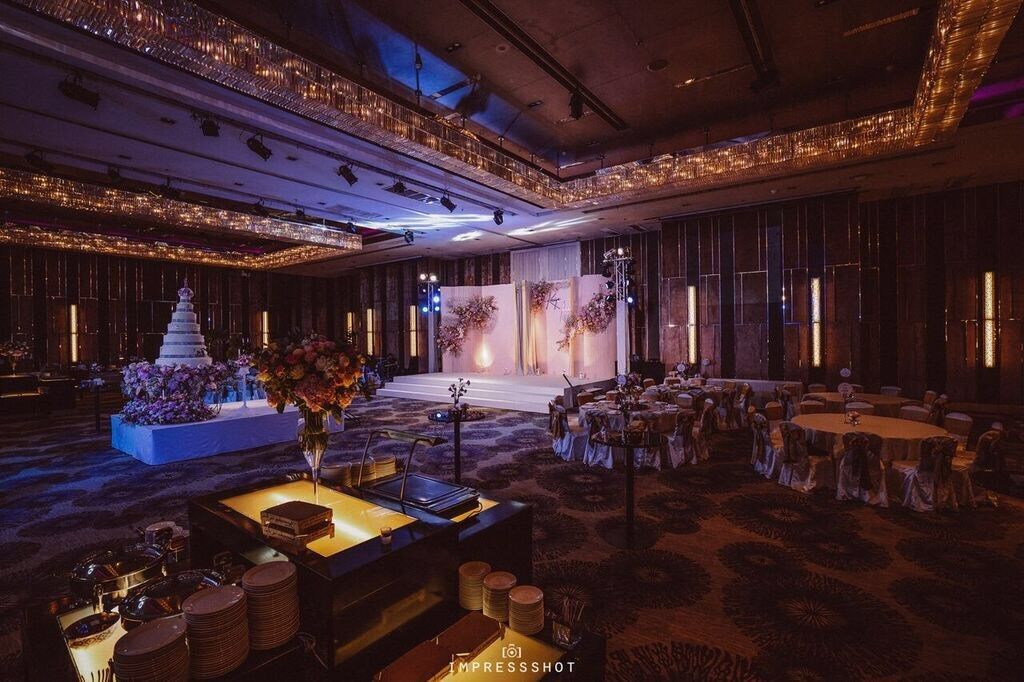 Royal Maneeya Ballroom Ambience
