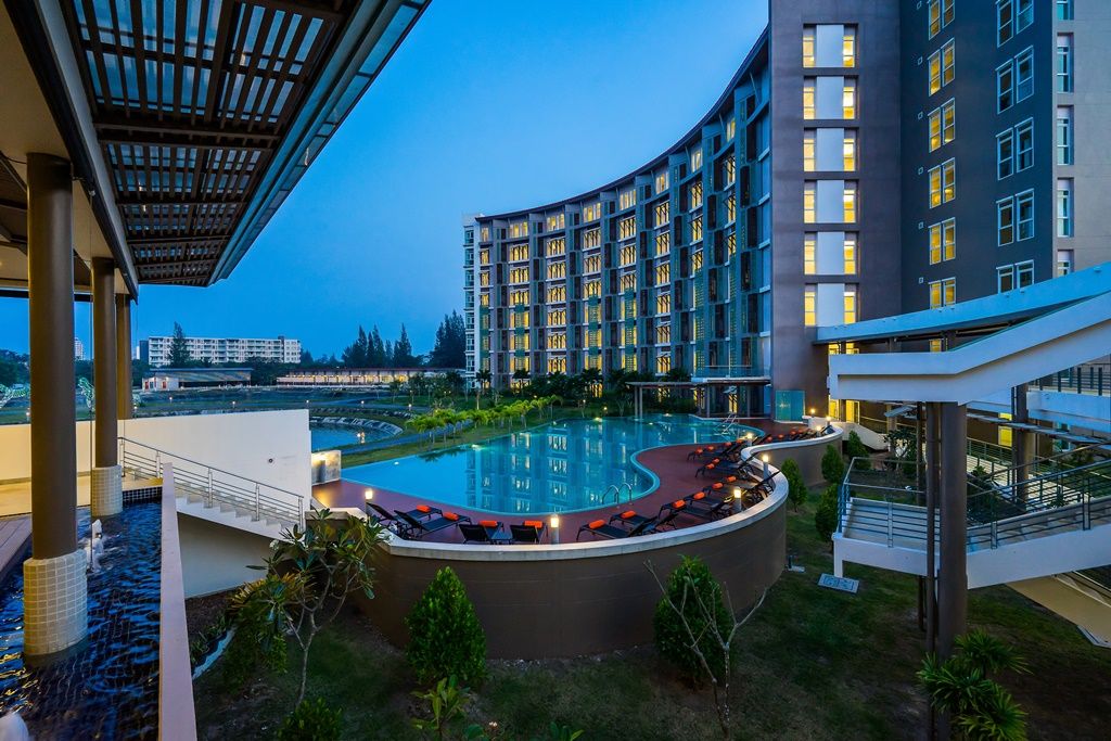 Swimming pool Wora Wana Hua Hin Hotel 1