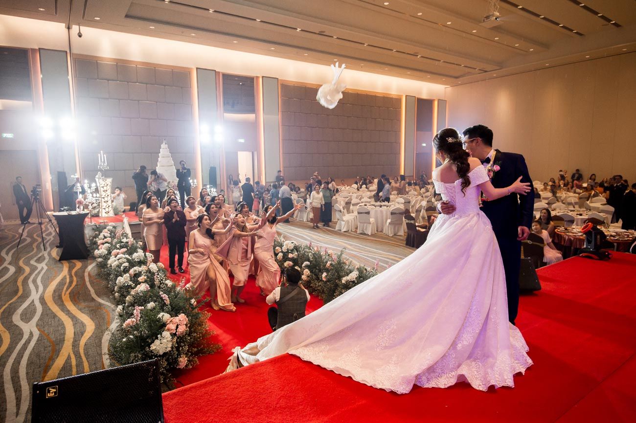 จัดงานแต่งงานห้องจัดเลี้ยงขนาดใหญ่ รองรับแขกได้ถึง 1,000 คน ณ The Banquet Hall at Nathong ย่านห้วยขวาง