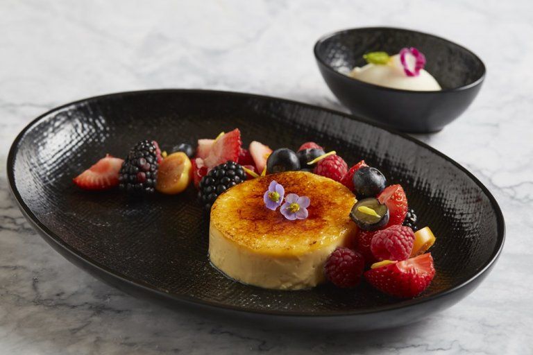 เมนูอาหาร 3 คอร์สกับไวน์ชั้นเยี่ยม ห้องอาหารคาเฟ่แอดทู ณ โรงแรมคอนราด กรุงเทพ