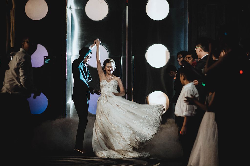 รีวิวงานแต่งงานธีมปาร์ตี้สุดคูล จัดเต็มทั้งแสง สี เสียง @ โรงแรม ดับเบิลยู กรุงเทพฯ (W Bangkok)