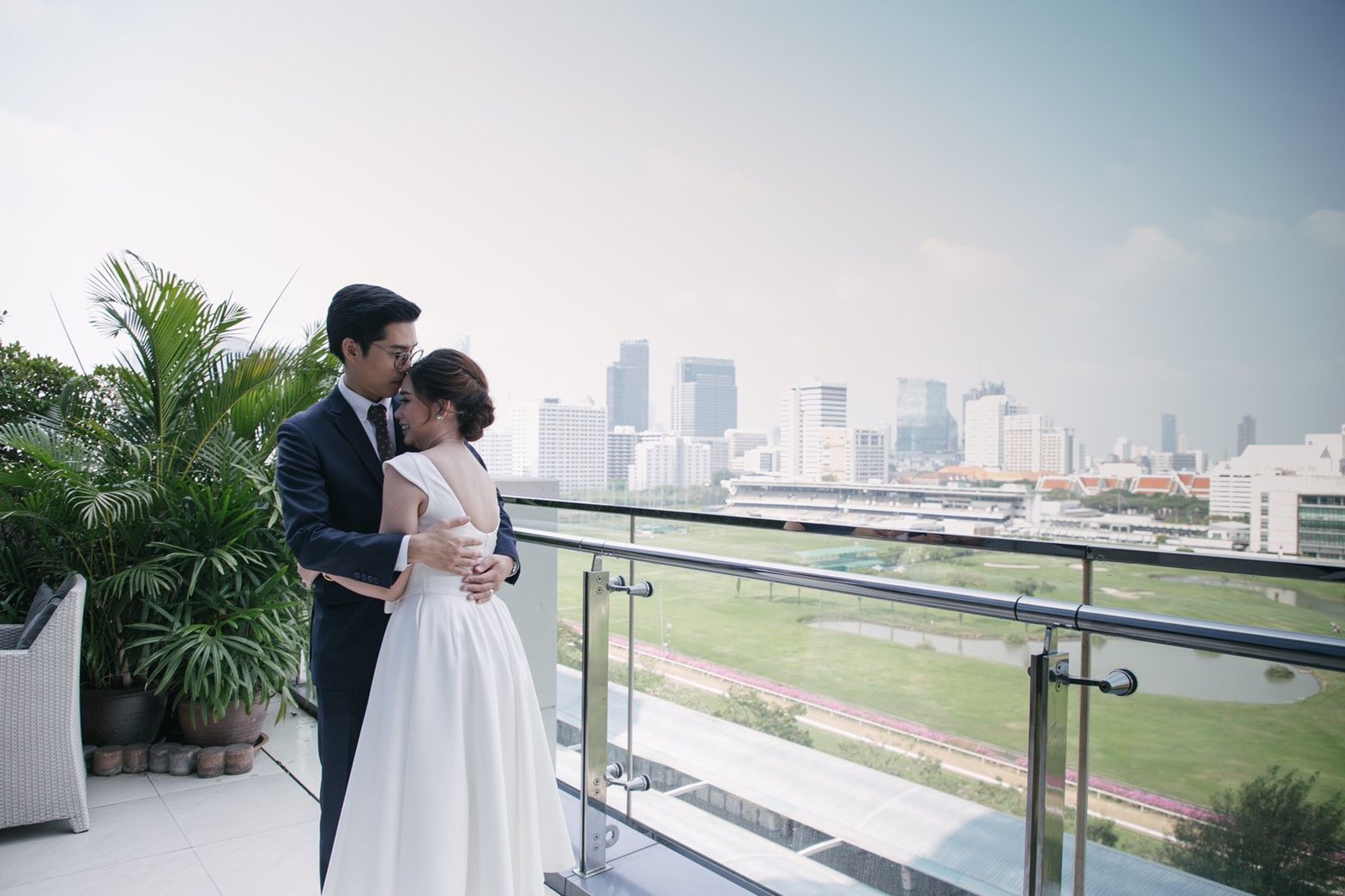 รีวิวแต่งงานบรรยากาศอบอุ่น ใน Theme Earth tone ณ โรงแรมเดอะ เซนต์ รีจิส กรุงเทพฯ (The St. Regis Bangkok)